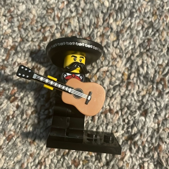 Lego Mariachi Singer Minifigure - Picture 1 of 3